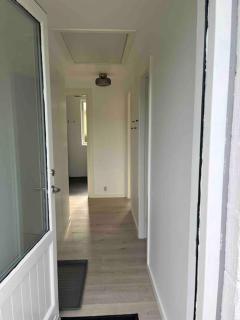 Flot renoveret sommerhus, tæt på vandet - 5