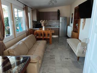 Angela Hilltop Apt 1 - Argasi - 4