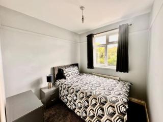 5 bed property in SE12 - 3