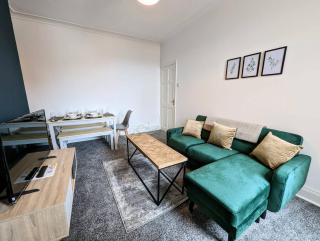 Modern And Homely 3 Br For Bigger Groups - South Shields - 8