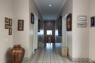 Nonie's Huis Hotel - Medan - 1