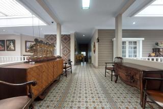 Nonie's Huis Hotel - Medan - 8