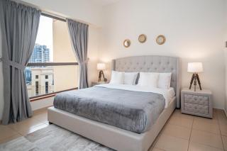 HiGuests - Fancy 1BR Apt With Aerial Marina Views in JBR - Dubai - 8