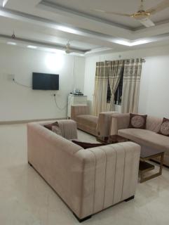 Banjara hills rd 12 , 2 bhk fully furnished Royal Suites Private Building - Hyderabad - 0