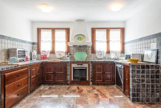 6BR Villa - Sleeps 14 - Pool - Garden - Sea View - Sant Josep de sa Talaia - 3