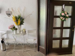 großes Gästezimmer mit Bad - 2