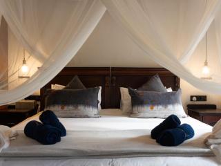 KwaMbili Game Lodge - 9