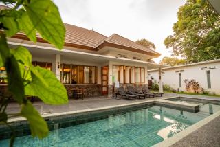 Hotel Blambangan - 0