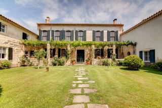 Le Mas de Peint - Hôtel et Restaurant - Le Sambuc - 8