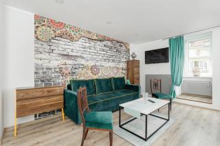 Nowoczesne i Stylowe Apartamenty w Centrum Bytomia Blisko Rynku by Noclegi Renters - Bytom - 0