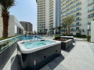 GuestReady Holiday Homes - A Rose in the Sky - Dubai - 7