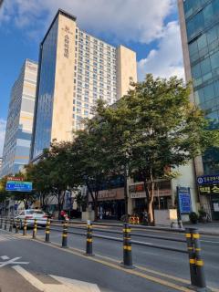 Daegu Star B&B DSR Hotel lily guestroom - Daegu - 6