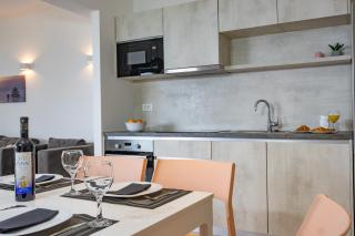 Beachfront Apartment Sunrise Residence Srzić - Makarska - 5