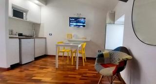 Casetta Correra relax con terrazzo e confortevole smart working nel centro di Napoli - Nápoles - 3