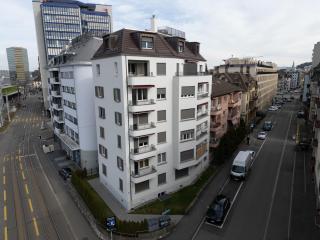 Downtown Dream 3,5BR with Balcony and Style BA22 - Zurich - 0