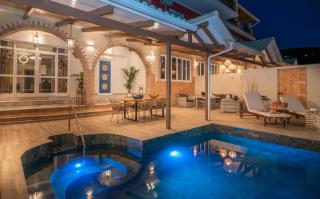 Ilision Aqua - Exclusive Private Pool Suites - Argasi - 0