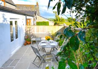 School Cottage - Little Petherick - 8