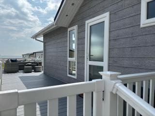 Lodge 9 Creek Caravan Park Ringstead - 3