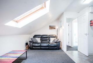 Rooftops - 1 Bedroom Apartment - Tenby - Tenby - 2