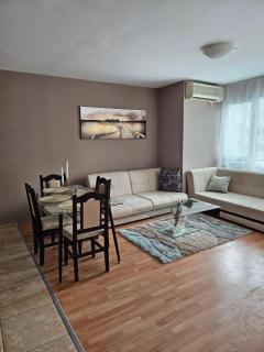 Family Apartment in Sunny beach - 9