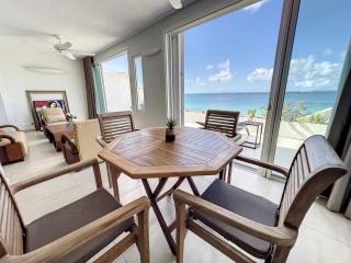 Paradis Caraibes 1, feet in the water in Grand Case - 1