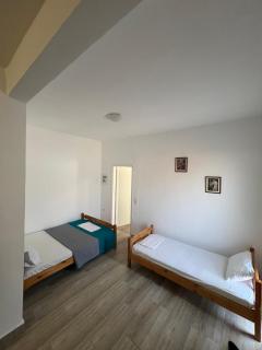 Paulos&Mary Apartment - Flogita - 0