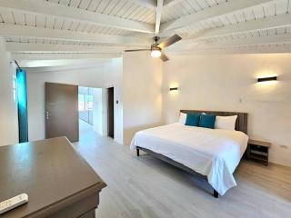 2-Bedroom Condo With Marina Views In Simpson Bay - Simpson Bay - 4