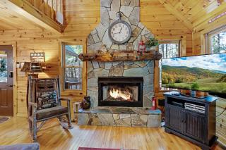 Bear Creek - Fightingtown Creek - Creek Views on Fightingtown Creek, Hot Tub, Game Room, Fireplaces - Epworth, GA - McCaysville - 7