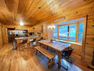 Bear Creek - Fightingtown Creek - Creek Views on Fightingtown Creek, Hot Tub, Game Room, Fireplaces - Epworth, GA - McCaysville - 1