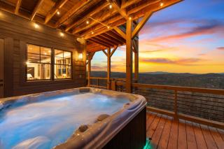 Blue Run Cabin - Luxury Retreat Blue Ridge Heights - Hot Tub, Movie Theater, Game Room, Fire Pit, Mountain Views - Blue Ridge, G - Blue Ridge - 9