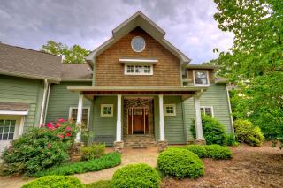 Blue Ridge Lake Retreat - Lakefront Luxury Home - Private Dock, Hot Tub, Sundeck, Private Boat Launch, Near Downtown - Blue Ridg - Blue Ridge - 5