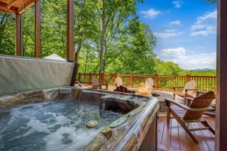 Bears Repeating - Pet Friendly, Blue Ridge GA Retreat - Mountain Views, Hot Tub, Firepit, Game Room, Outdoor Deck space, private - Blue Ridge - 7