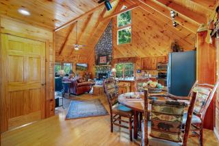 Comfortably Numb - Lake Blue Ridge View - Hot Tub, Game Room, Outdoor Fire Pit, Panoramic Lake Blue Ridge Views - Blue Ridge, GA - Blue Ridge - 5