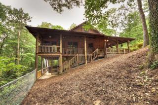 Falling Leaf - Mountain Views, Hot Tub, Game Room, Pet Friendly - Blue Ridge, GA - Blue Ridge - 3