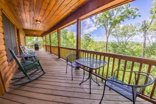 Morning Breeze - Pet Friendly with Mountain Views- Game Room, Hot Tub, Fireplace, Porch Swing - Blue Ridge - 8