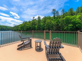 Misty Trail Lakehouse - Lake Blue Ridge Luxury Home - Private Dock Firepit - Morganton - 9