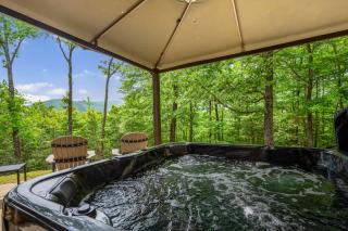 Moonlight Lodge - Mountain View Cabin Close To Downtown - Gorgeous Views, Hot Tub, Billiards Table, Foosball Table, Outdoor Fire - Blue Ridge - 0