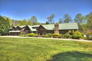 Stanley Creek Lodge - Private Pool and Fishing - Heated Private Pool, Spacious Rooms, Scenic Views, Creekside Firepit, Trout Str - Blue Ridge - 4