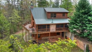View From The Top - Pet-Friendly Mountain View Blue Ridge Cabin - Stunning Views, Hot Tub, Shuffleboard, Foosball In The Aska Ad - 5