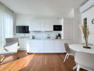 The Boutique Houses - Duomo - Via Torino - Milan - 8