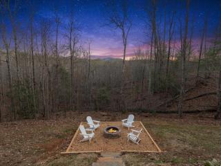 Rivendell - Stunning Views, Fireplace, Hot Tub, Billiards Table, Outdoor Fire Pit - Morganton, GA - 0