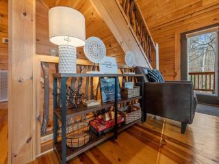 Rivendell - Stunning Views, Fireplace, Hot Tub, Billiards Table, Outdoor Fire Pit - Morganton, GA - 1