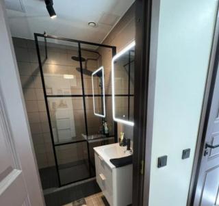 Home Tayn holl - 3