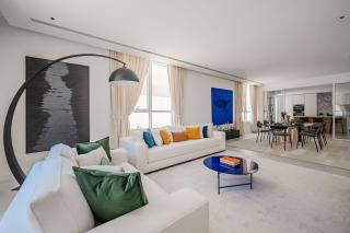 Luxurious 4 BR Villa, Private Pool Umm Suqeim II - Dubai - 9