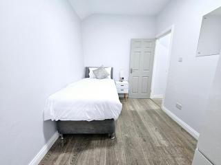 Mountpather Holiday House - - 7
