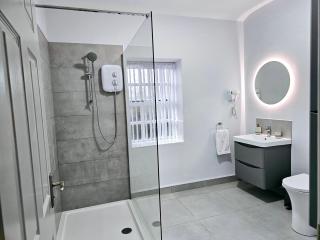 Mountpather Holiday House - - 9