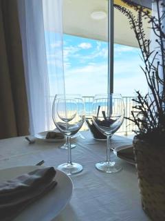Beachfront, air con, private parking and lift - Miramar - 9