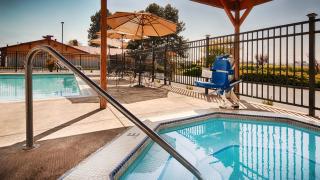 Best Western Woodburn Inn - 2