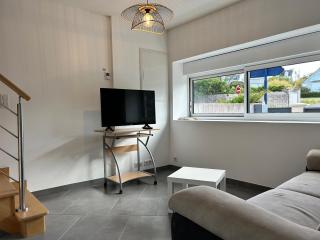 651 - Belle maison en pierre à 300m de la plage. - 9