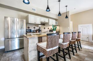 Spacious Condos in Downtown NOLA - New Orleans - 3